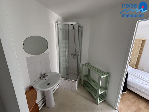 T2 MEUBLE – BALCON – PARKING
