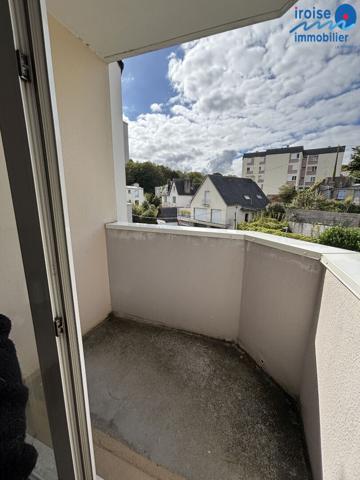 T2 MEUBLE – BALCON – PARKING