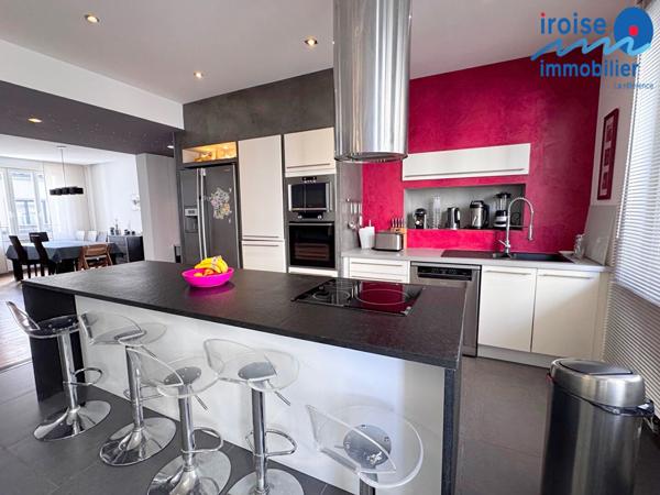 SUPERBE APPARTEMENT T6 AVEC PARKING