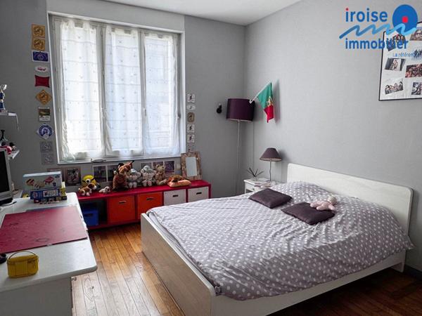 SUPERBE APPARTEMENT T6 AVEC PARKING