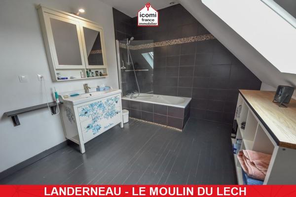 A VENDRE - MAISON INDIVIDUELLE T7 152M² - 6 CHAMBRES - GARAGE - IDEALE POUR UNE FAMILLE SUR TERRAIN CLOS DE 560M²