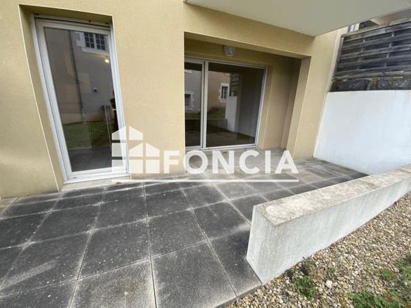 Location Appartement 3 pièces 86.01 m² - 42 RUE SAINT SIMPLICIEN Poitiers 86000