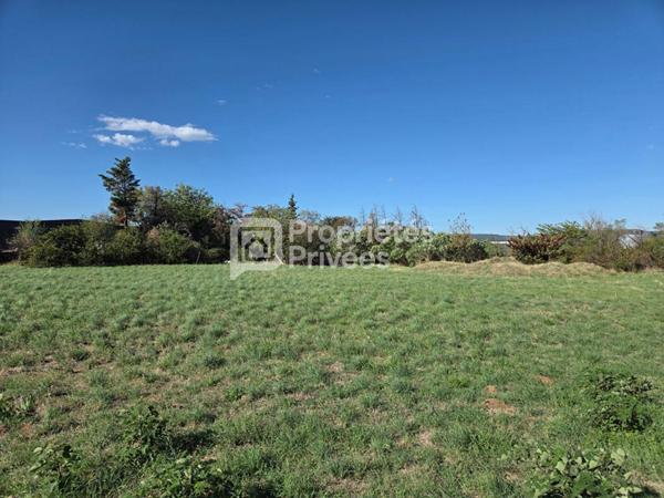 Terrain constructible Zone d'activité Fortuneau Montélimar 1465 m2