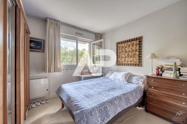 Appartement Rueil Malmaison 4 pièce(s) 105.56 m2 €570 000 ** - Référence 19423