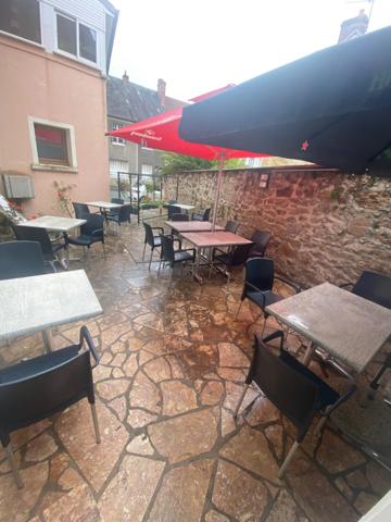Hotel/Bar/Restaurant 30 pièces 230 000 €
