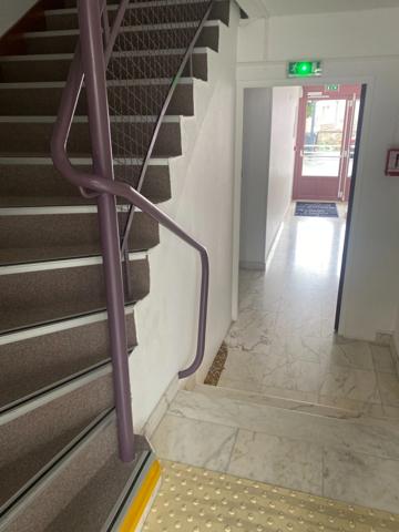 Hotel/Bar/Restaurant 30 pièces 230 000 €