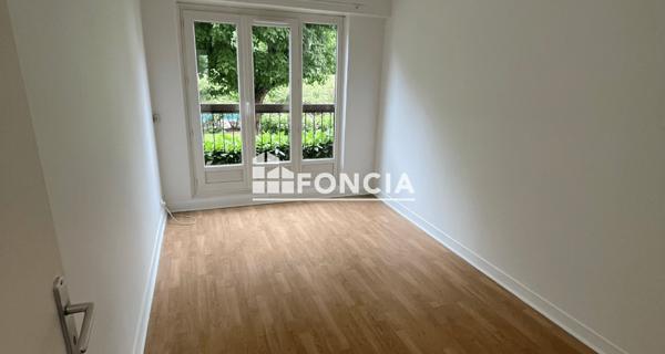 Location Appartement 3 pièces 63 m² - Chilly-mazarin 91380
