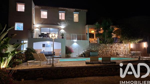 Maison à vendre 5 pièces 123 m² Marseille 15