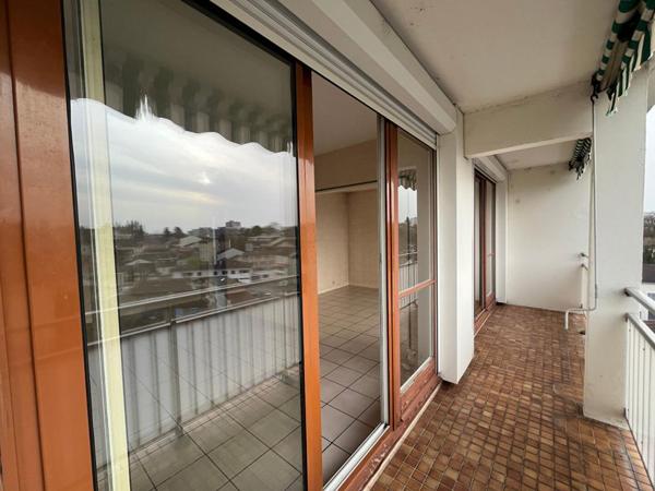 Appartement Bourg En Bresse 5 pièce(s)