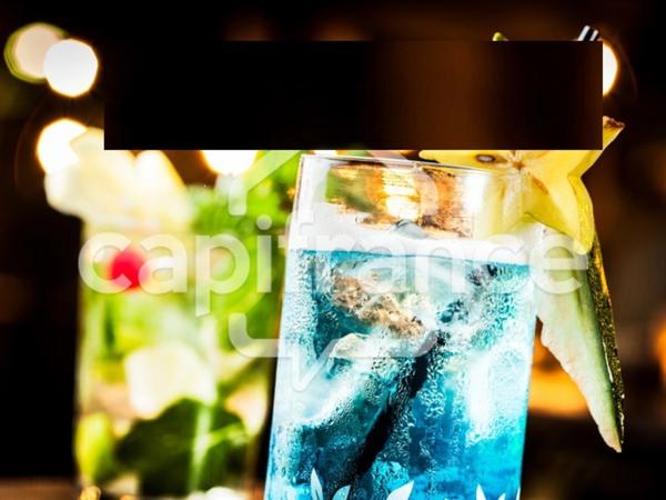 CHALLANS, fonds de commerce BAR tendance avec Licence IV, terrasses et forte notoriété.