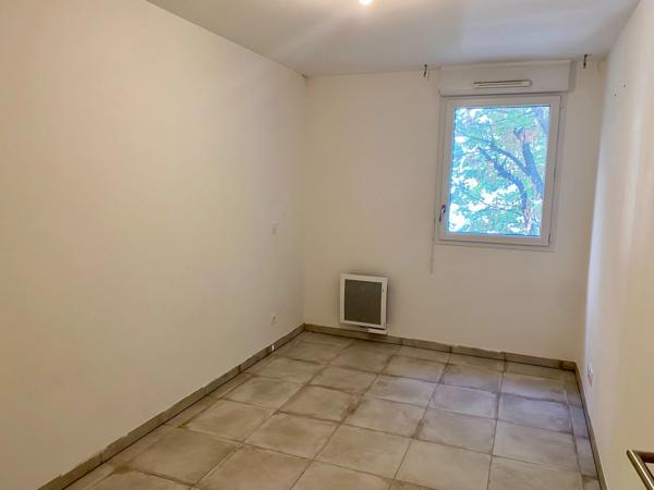 Dpt Hérault (34), à louer MONTPELLIER appartement T3 d'envieon 63 m² avec terrase de 12 m²