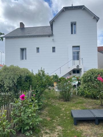 Maison Bourgeoise élégante à COMMEQUIERS entièrement rénovée