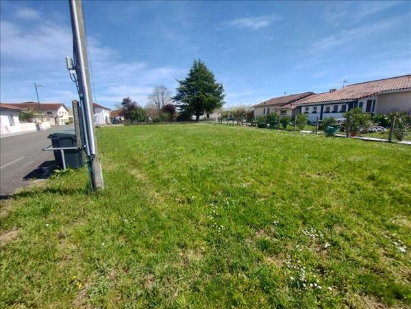 Terrain à vendre |  Castel-Sarrazin |  765 m²