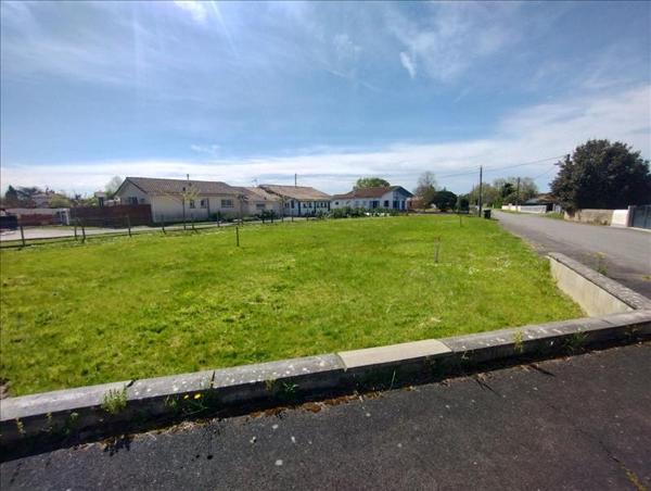 Terrain à vendre |  Castel-Sarrazin |  765 m²