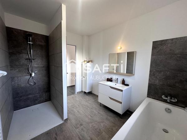 Maison neuve de 2025, jamais habitée, à 2 minute du centre de Lesparre-Médoc : confort moderne, grand terrain et prestations de qualité !