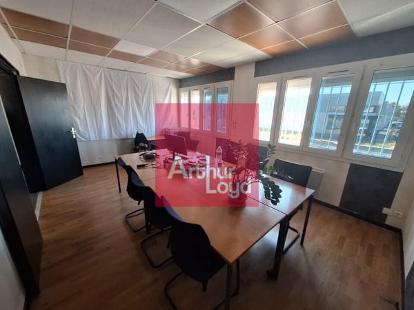 BREZET - BUREAUX DE 110 M² A LOUER AVEC TERRASSES