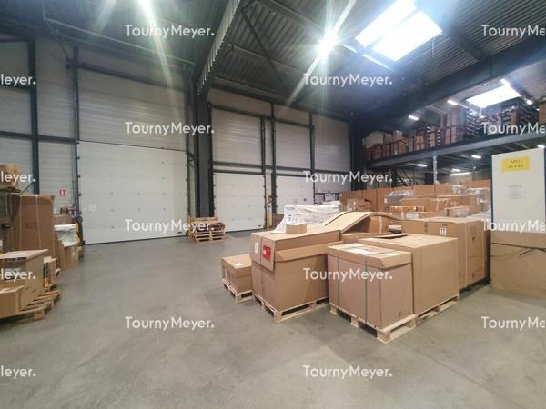 BLANQUEFORT- A LOUER ENTREPOT DE 6 223 M²