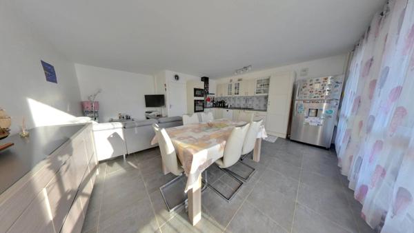 Appartement Roissy En Brie 4 pièce(s) 82 m2