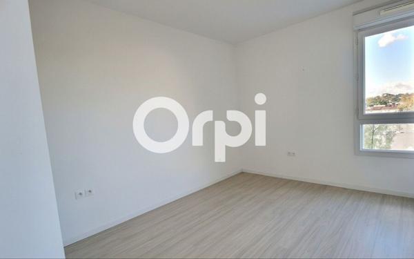 Appartement à vendre    4 pièces • 81 m2 Marseille 10