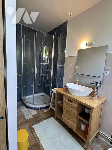 Charme et Espace !
Maison à usage d'habitation située sur la commune de CHOUZE SUR LOIRE qui of...