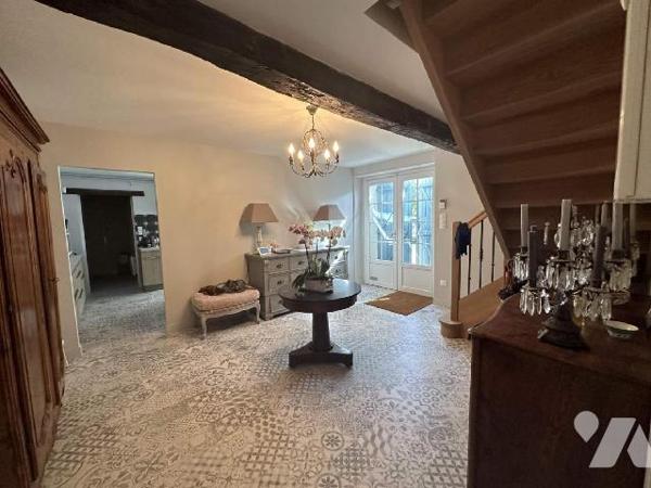 Charme et Espace !
Maison à usage d'habitation située sur la commune de CHOUZE SUR LOIRE qui of...