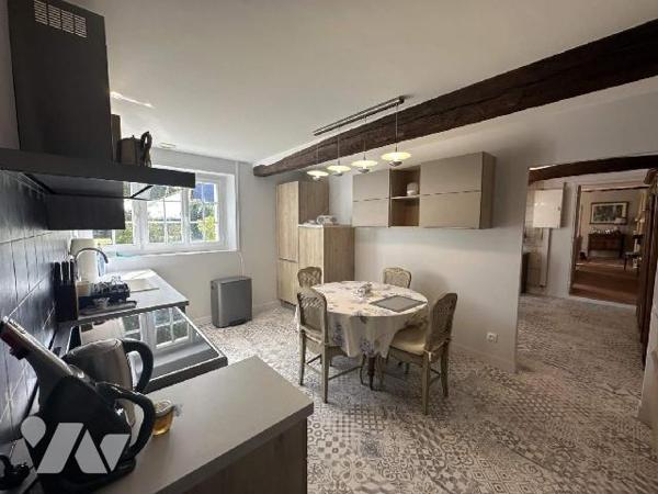 Charme et Espace !
Maison à usage d'habitation située sur la commune de CHOUZE SUR LOIRE qui of...