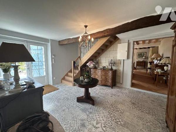 Charme et Espace !
Maison à usage d'habitation située sur la commune de CHOUZE SUR LOIRE qui of...