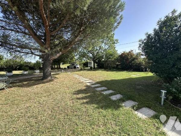 Charme et Espace !
Maison à usage d'habitation située sur la commune de CHOUZE SUR LOIRE qui of...