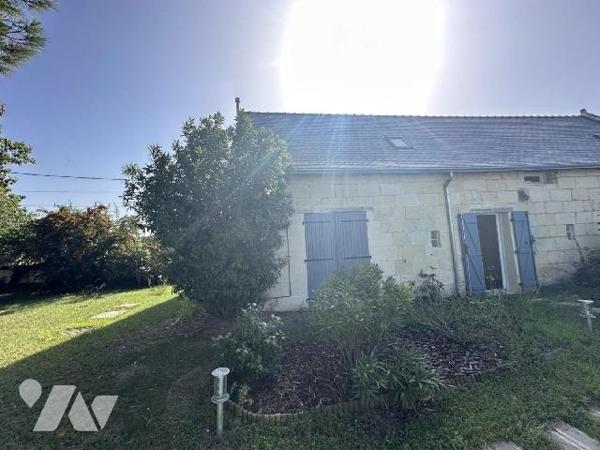 Charme et Espace !
Maison à usage d'habitation située sur la commune de CHOUZE SUR LOIRE qui of...