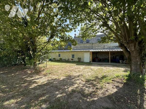 Charme et Espace !
Maison à usage d'habitation située sur la commune de CHOUZE SUR LOIRE qui of...