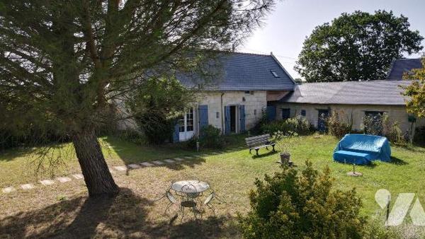 Charme et Espace !
Maison à usage d'habitation située sur la commune de CHOUZE SUR LOIRE qui of...
