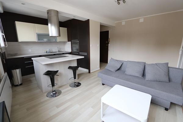 Appartement meublé à Orleans 2 pièce(s) 47 m2 avec parking privatif