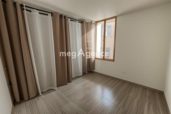 Appartement à HYERES, 83400 - 3 pièces 53m²