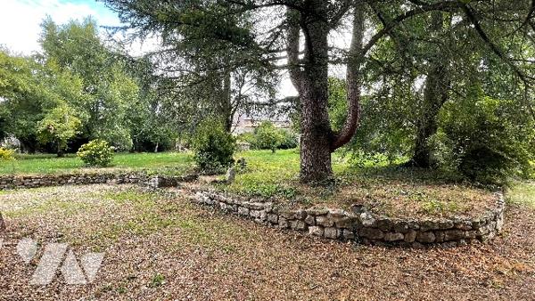 JANVILLE EN BEAUCE 2' Maison de caractère avec parc arboré