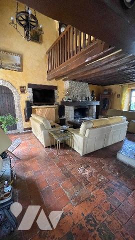 JANVILLE EN BEAUCE 2' Maison de caractère avec parc arboré