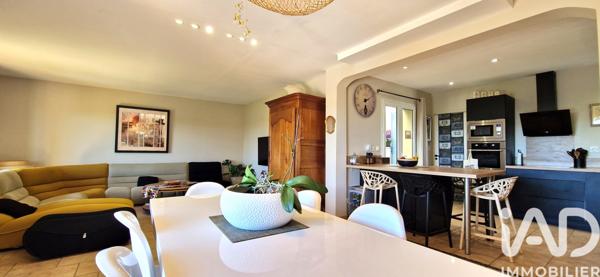 Maison à vendre 6 pièces 134 m² Caumont-sur-Durance