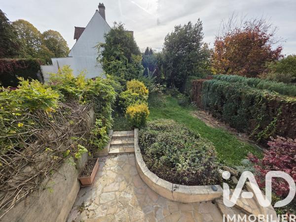 Maison à vendre 6 pièces 123 m² Le Mesnil-Saint-Denis