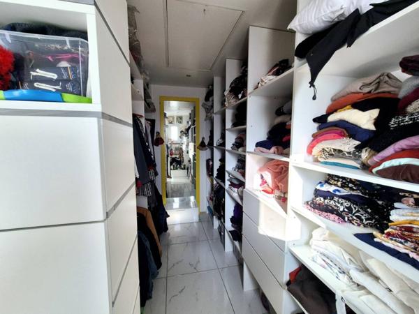 Maison à vendre 7 pièces de 340 m²