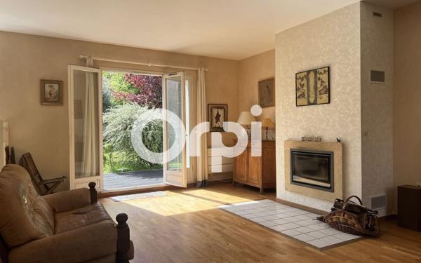 Maison à vendre    7 pièces • 157,25 m2 Antony