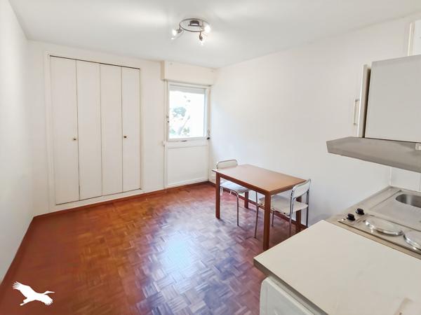 Appartement à vendre 95 000 € Marseille 08 1 pièce 15,6 m² DPE E