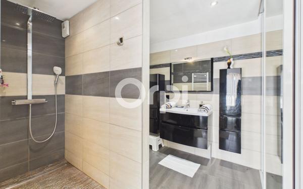 Appartement à vendre    2 pièces • 56,48 m2 Mandelieu-la-Napoule