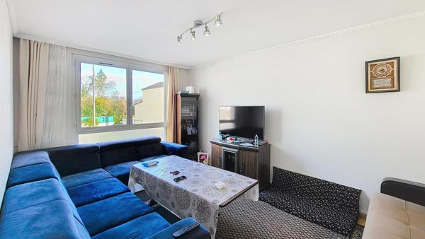 Maison - 8 pièces - 137m²