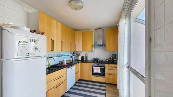 Maison - 8 pièces - 137m²