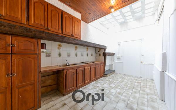 Maison à vendre    5 pièces •  Tautavel