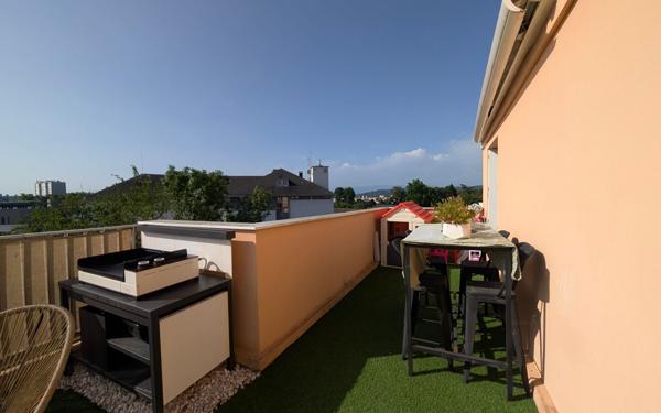 Appartement à vendre    3 pièces • 71,79 m2 Billère