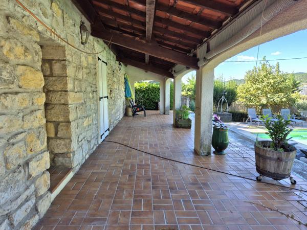 Maison 132 m2 terrain 1985 m2 piscine Saint-Martin-de-Valgalgues (30520)