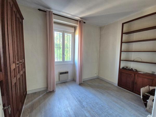 Maison 132 m2 terrain 1985 m2 piscine Saint-Martin-de-Valgalgues (30520)