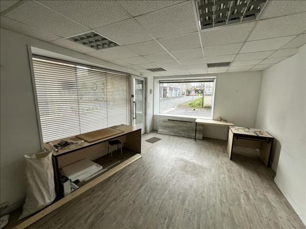 Immeuble à vendre |  Montbron |  114 m²