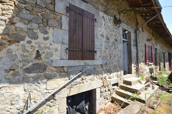 Maison à rénover avec grange mitoyenne