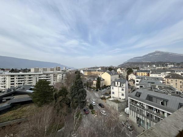 Location Chambery